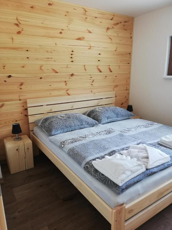 Wellness Pension Koliba Komorní Lhotka Exteriör bild